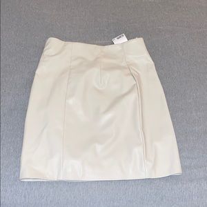 H&M faux leather skirt NWT
